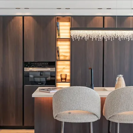 1973 - Luxurious Waterfront Croisette Appartement *