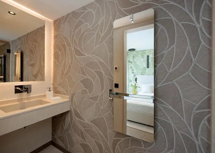 Apartment 1973 - Luxurious Waterfront Croisette Cannes